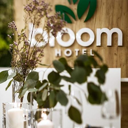 Bloom Hotel Airport Okecie Рашин Екстер'єр фото